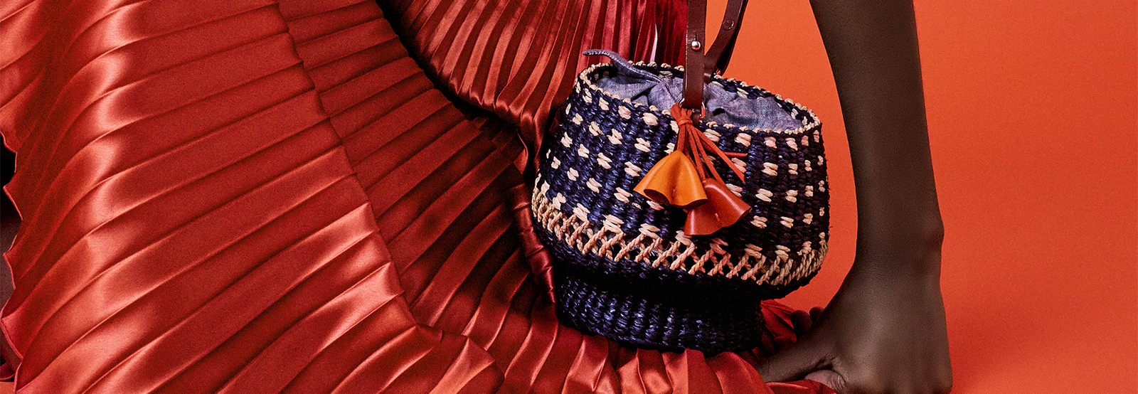 Isleande Brands We Love: AAKS